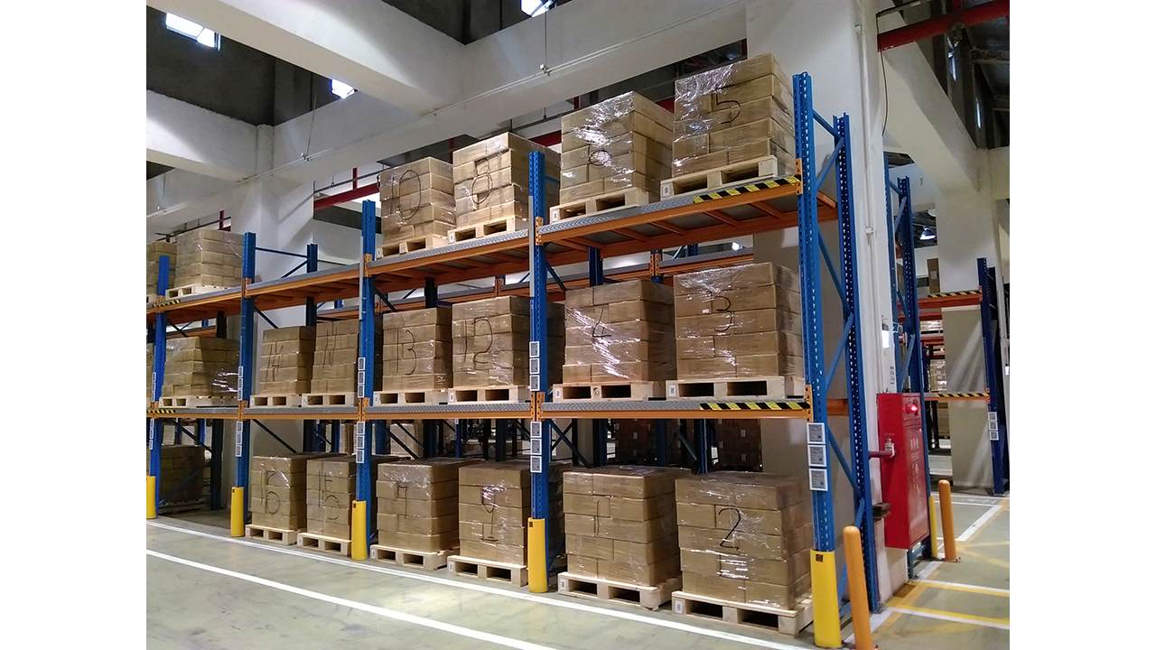 材料處為台電全台各地單位供應各種電業物料，默默支撐起你我的電力生活。